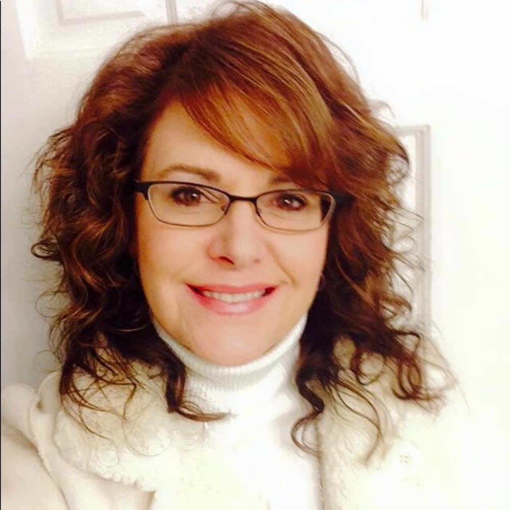 Meet your Posher, Denise